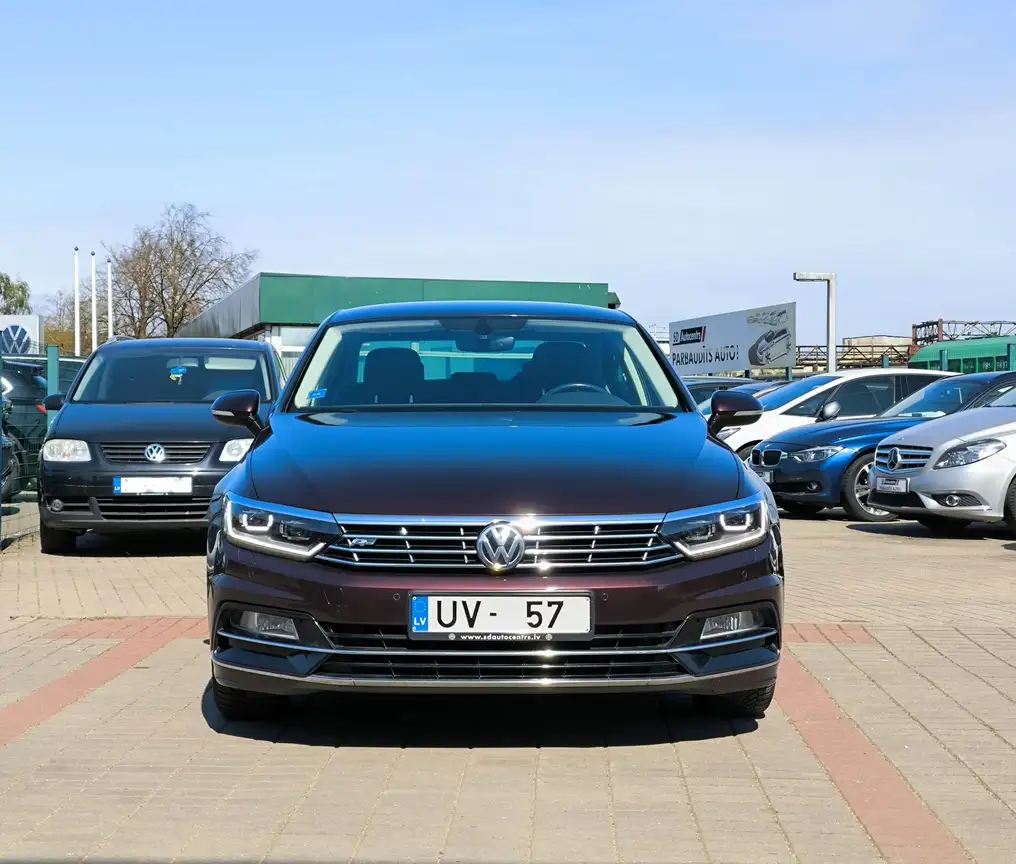 VOLKSWAGEN PASSAT