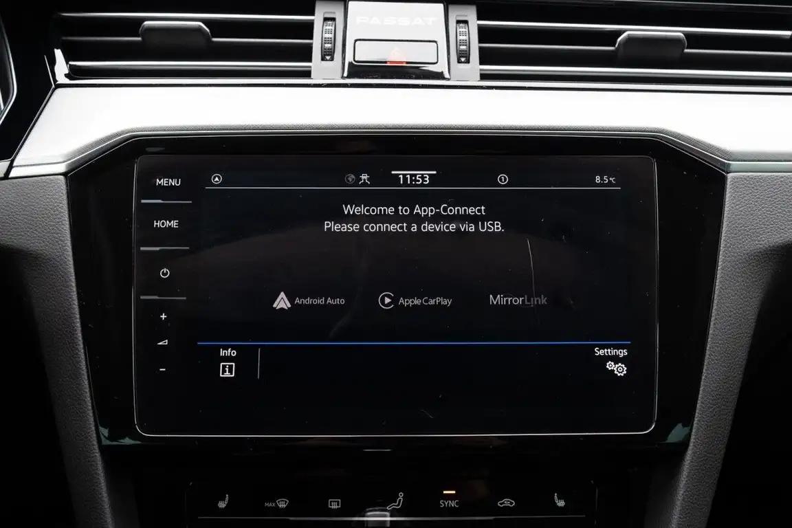 VOLKSWAGEN PASSAT