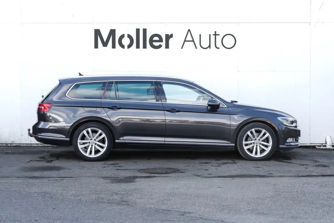 VOLKSWAGEN PASSAT