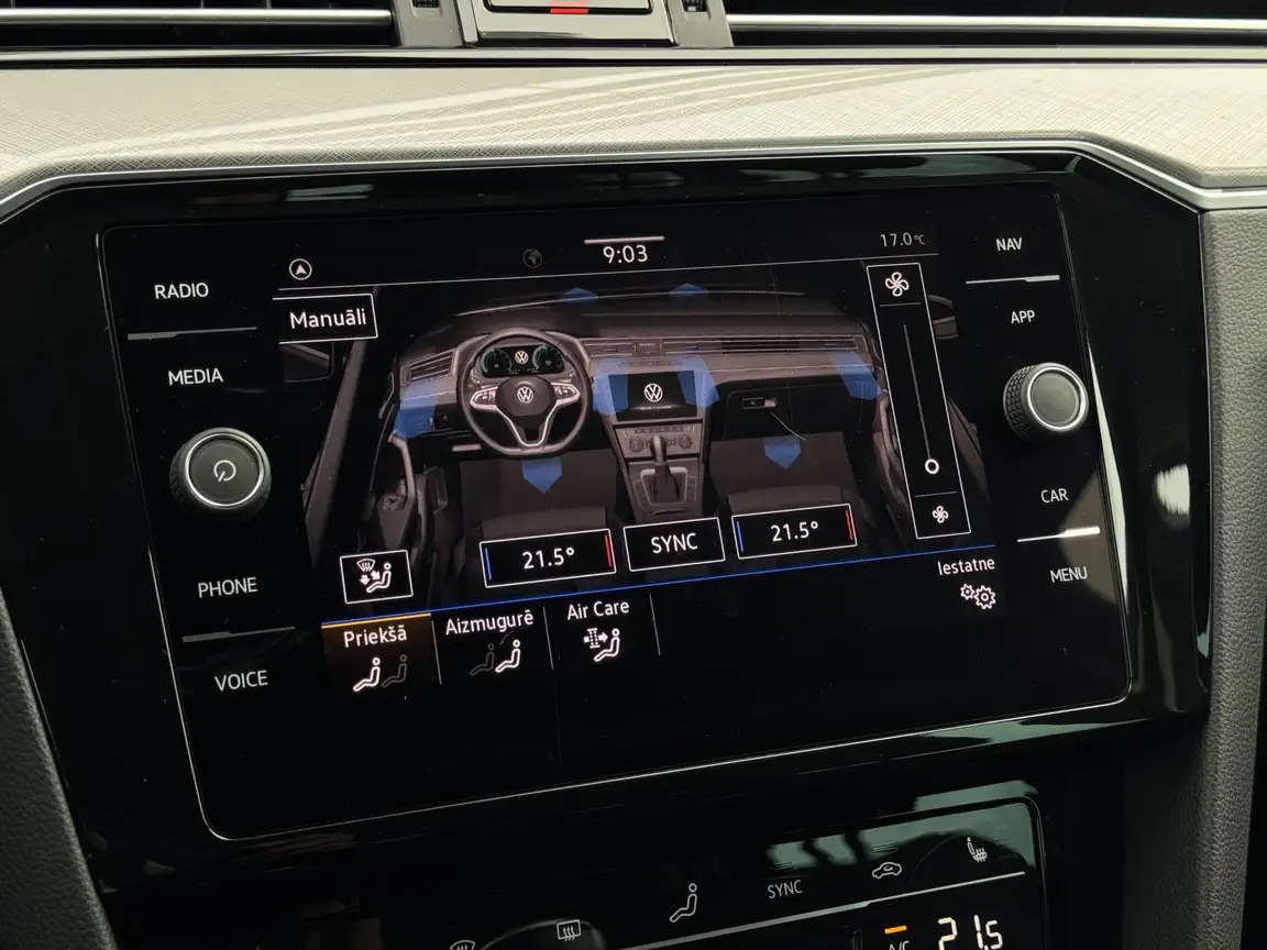VOLKSWAGEN PASSAT