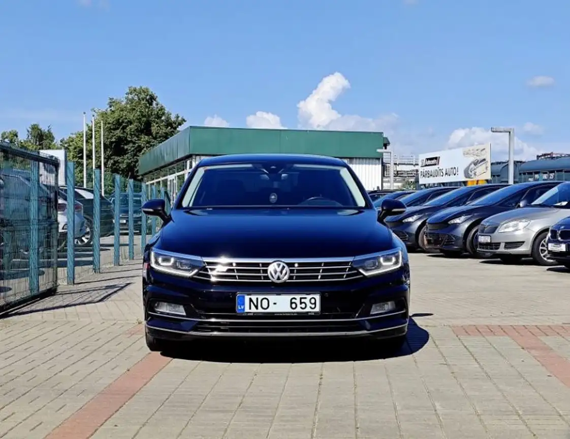 VOLKSWAGEN PASSAT