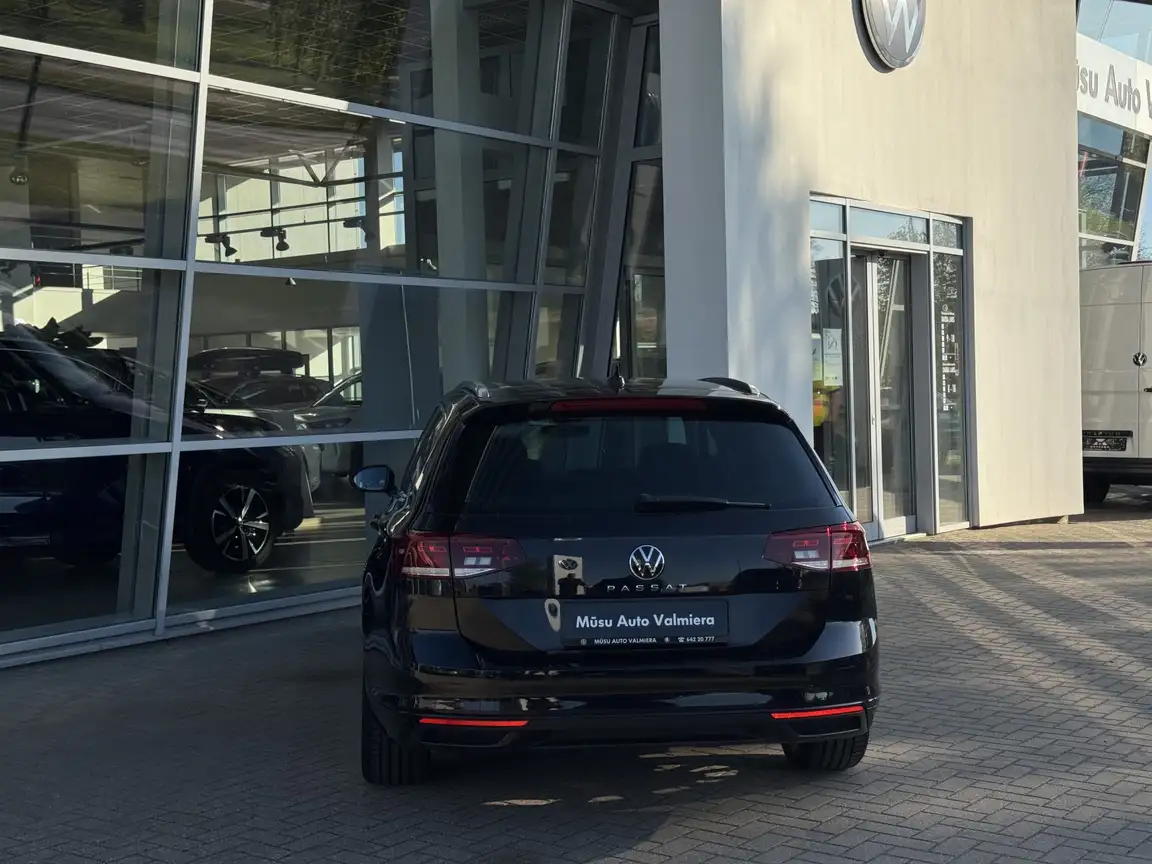 VOLKSWAGEN PASSAT