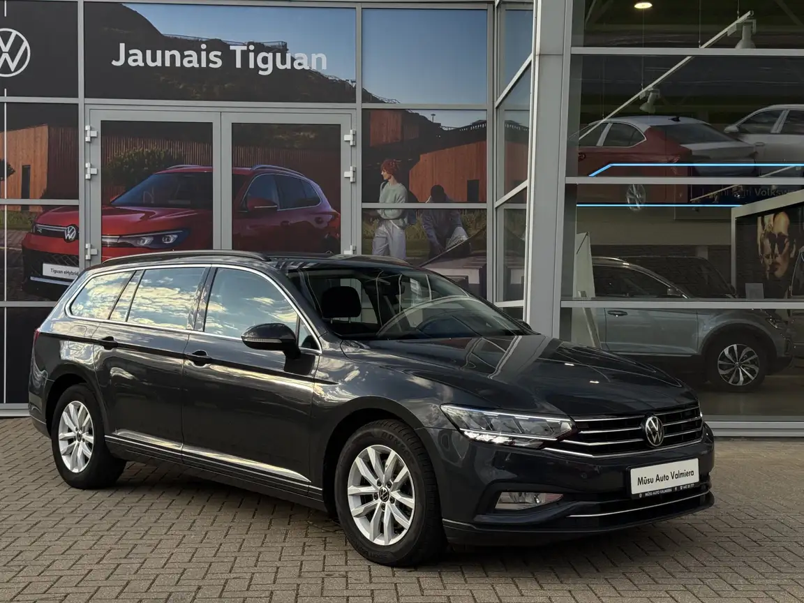 VOLKSWAGEN PASSAT