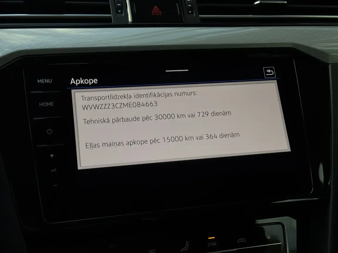 VOLKSWAGEN PASSAT