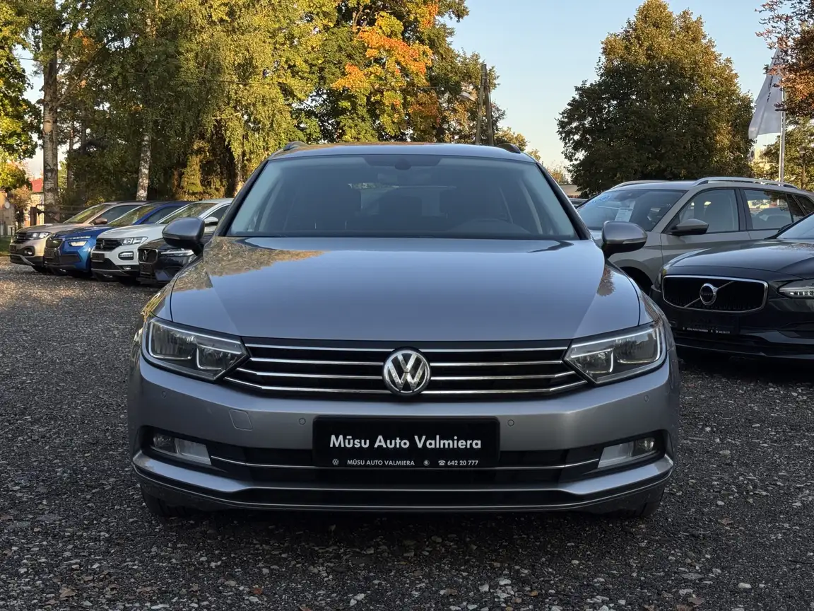 VOLKSWAGEN PASSAT