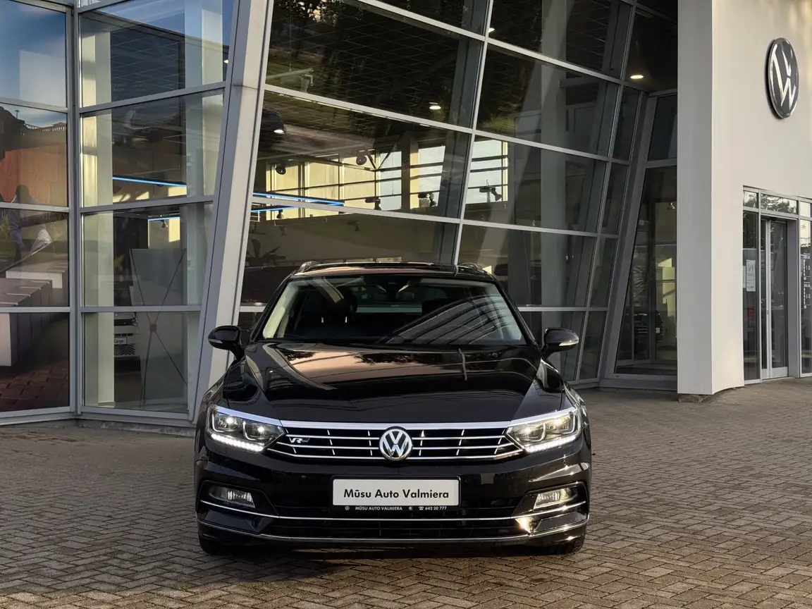 VOLKSWAGEN PASSAT
