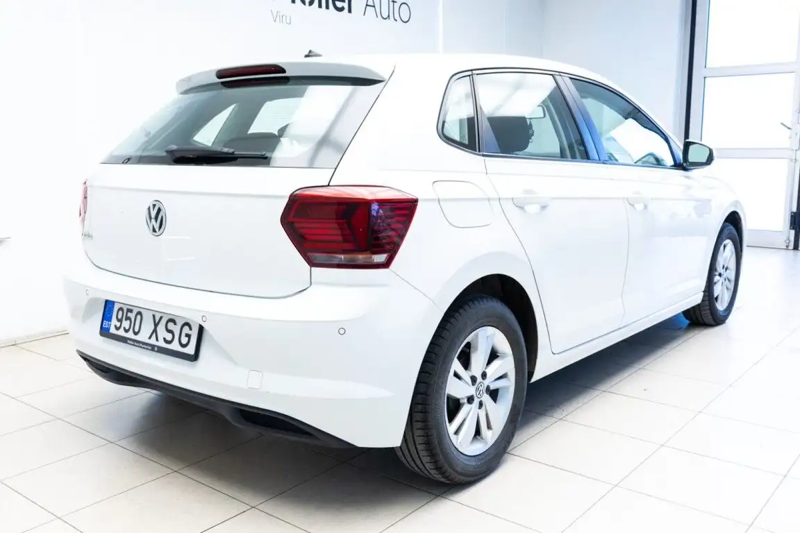 VOLKSWAGEN POLO