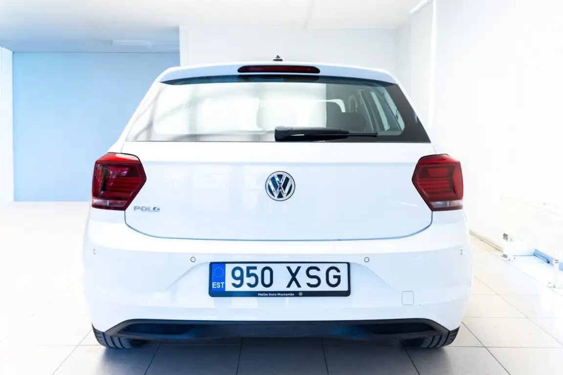 VOLKSWAGEN POLO