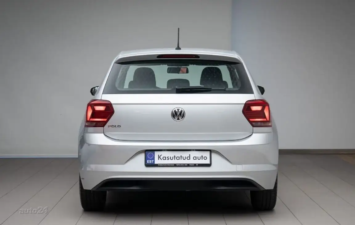 VOLKSWAGEN POLO