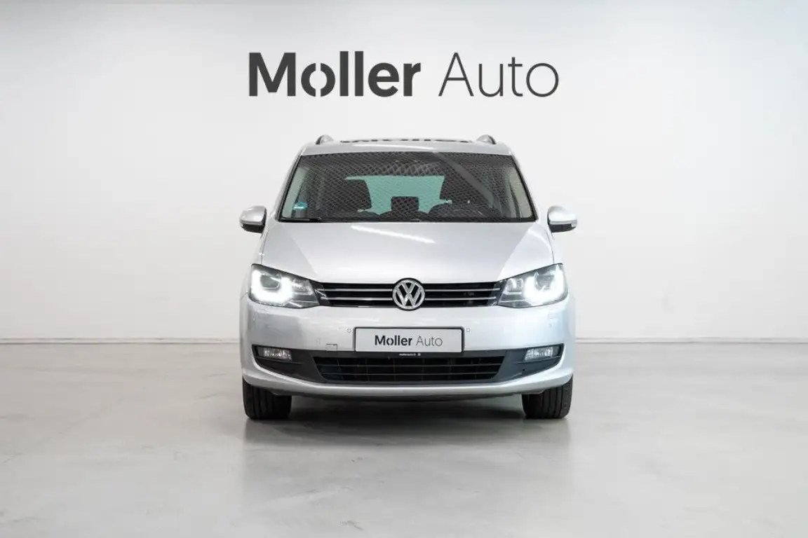 VOLKSWAGEN SHARAN