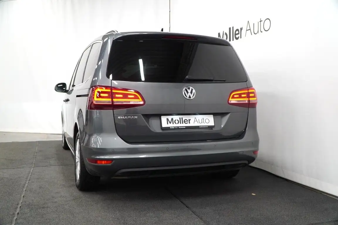 VOLKSWAGEN SHARAN
