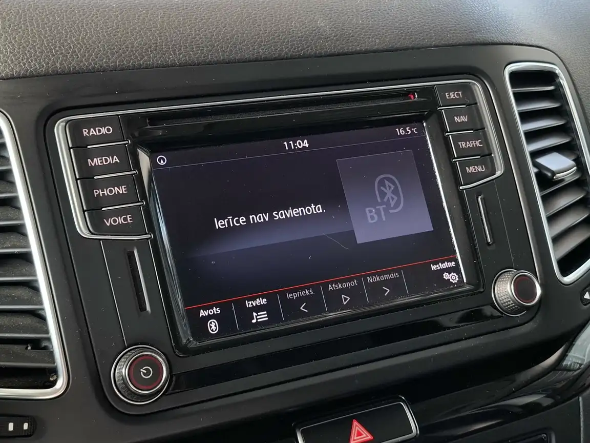 VOLKSWAGEN SHARAN