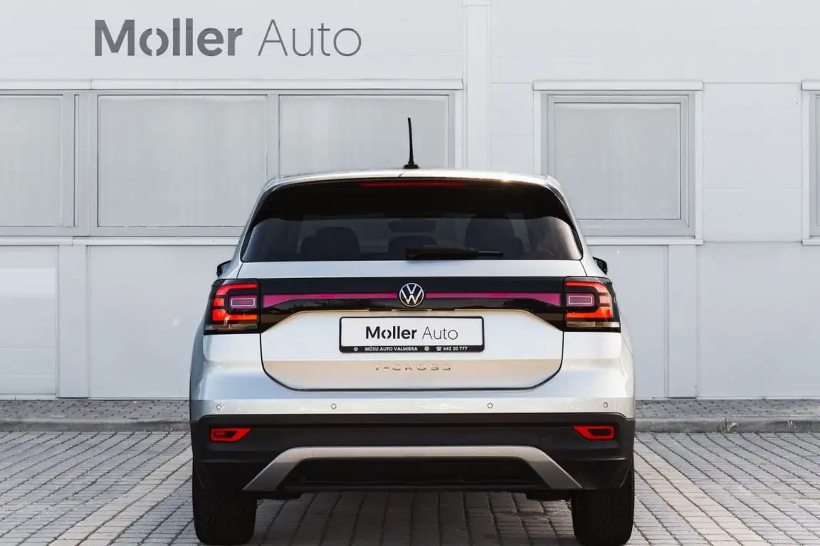 VOLKSWAGEN T-CROSS