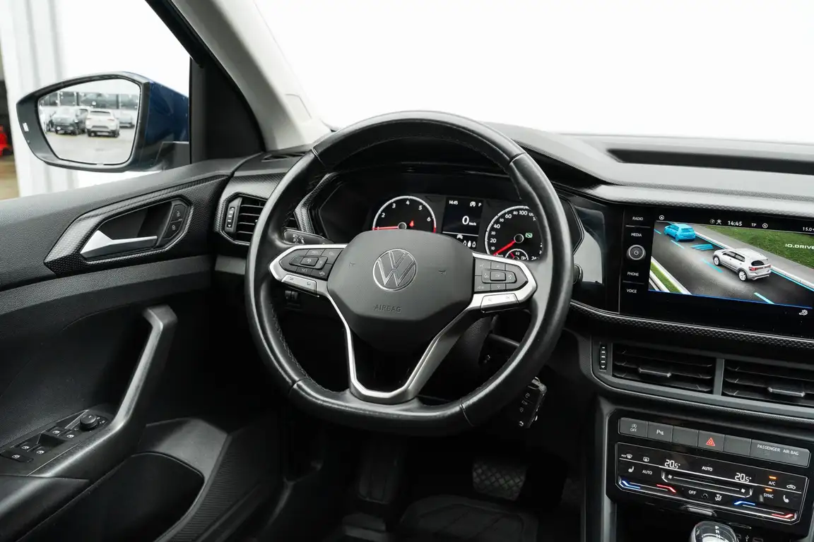 VOLKSWAGEN T-CROSS