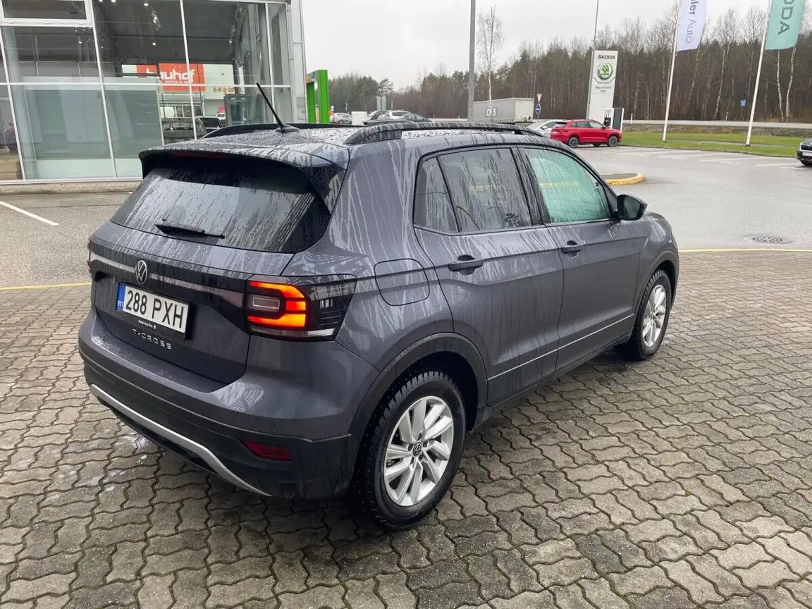 VOLKSWAGEN T-CROSS