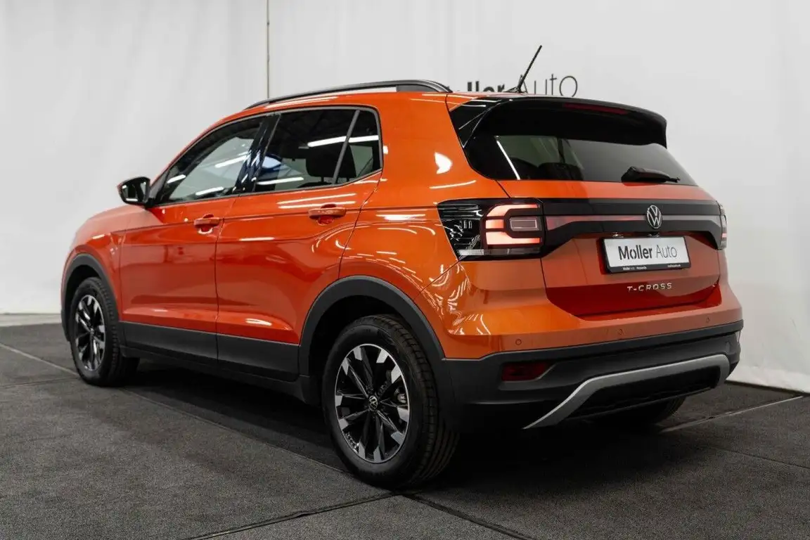 VOLKSWAGEN T-CROSS
