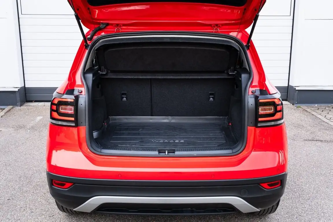 VOLKSWAGEN T-CROSS