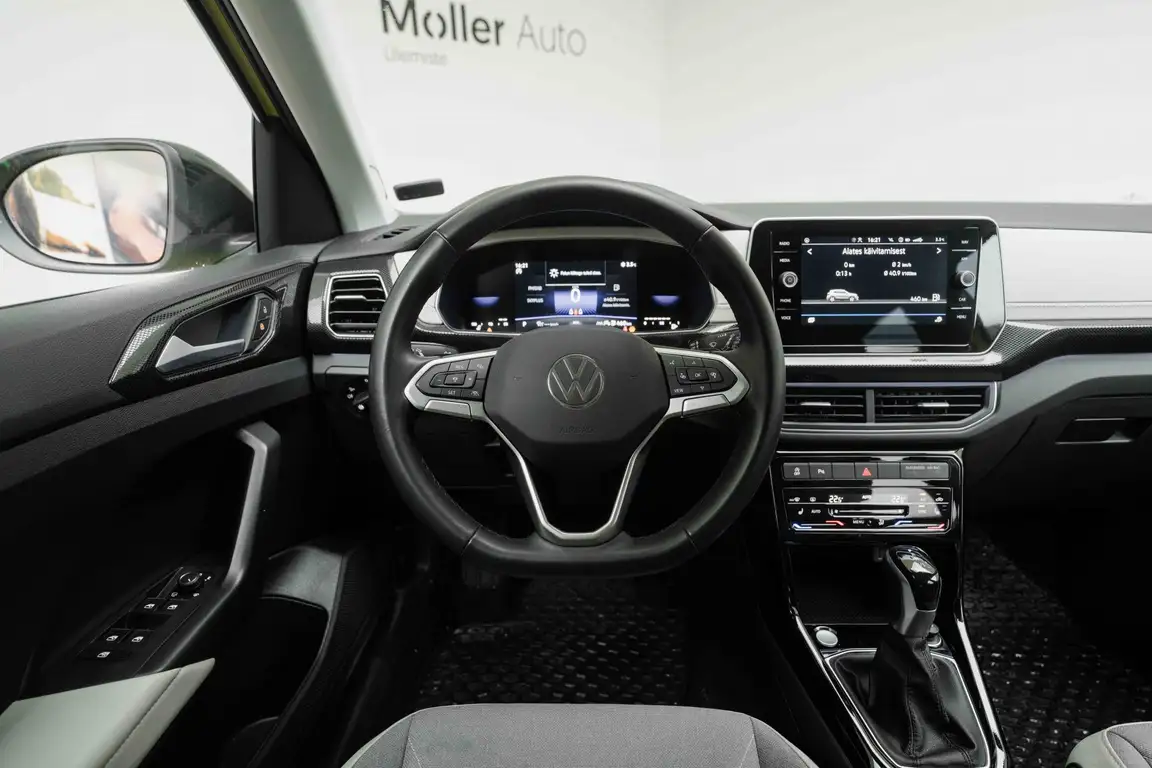 VOLKSWAGEN T-CROSS