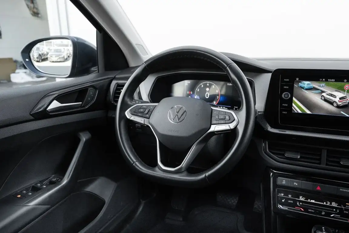 VOLKSWAGEN T-CROSS