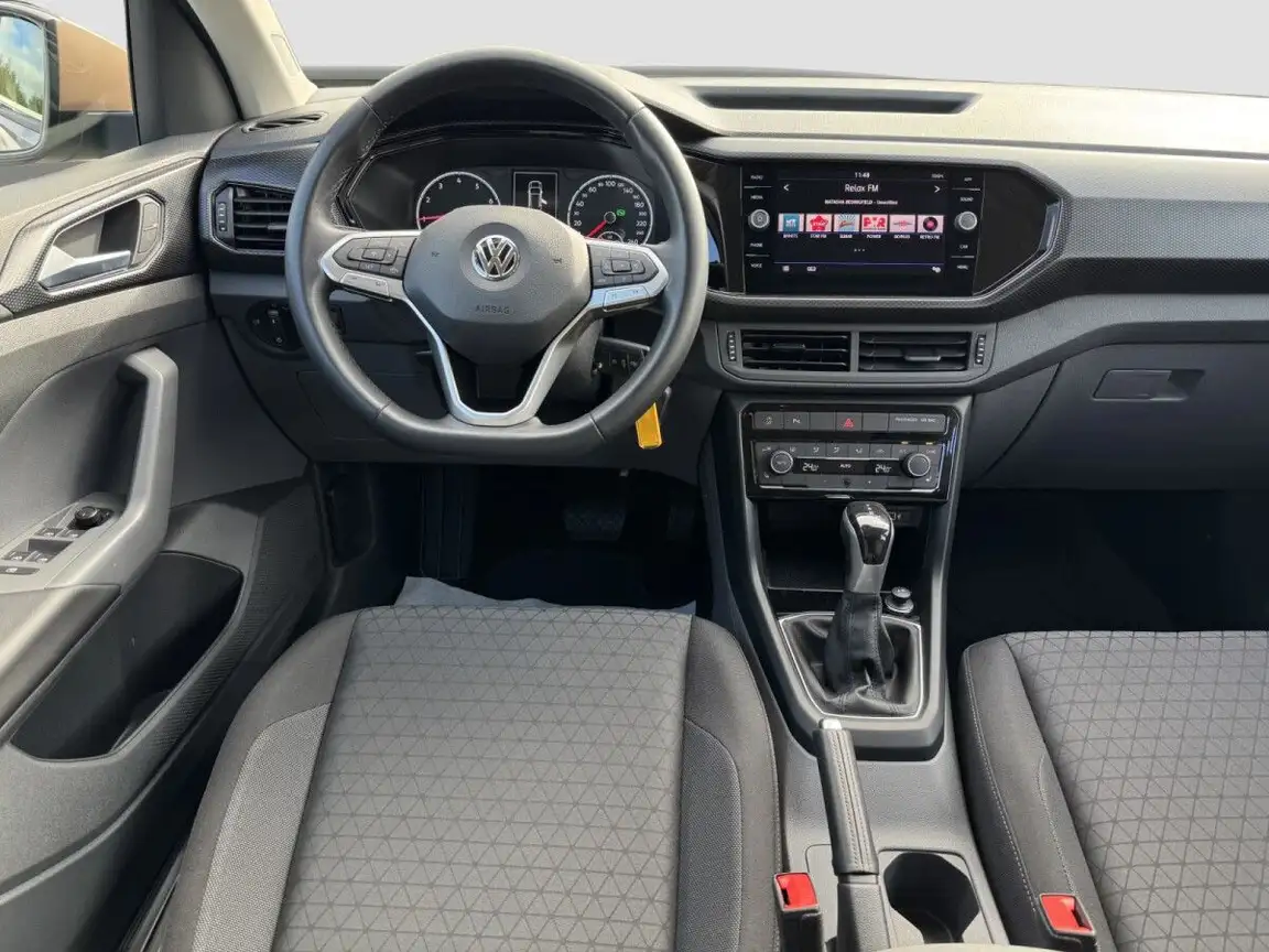 VOLKSWAGEN T-CROSS