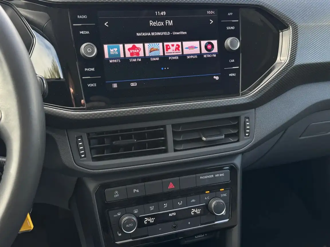 VOLKSWAGEN T-CROSS