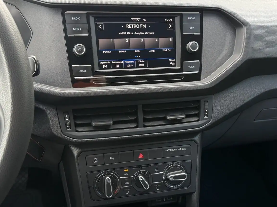 VOLKSWAGEN T-CROSS