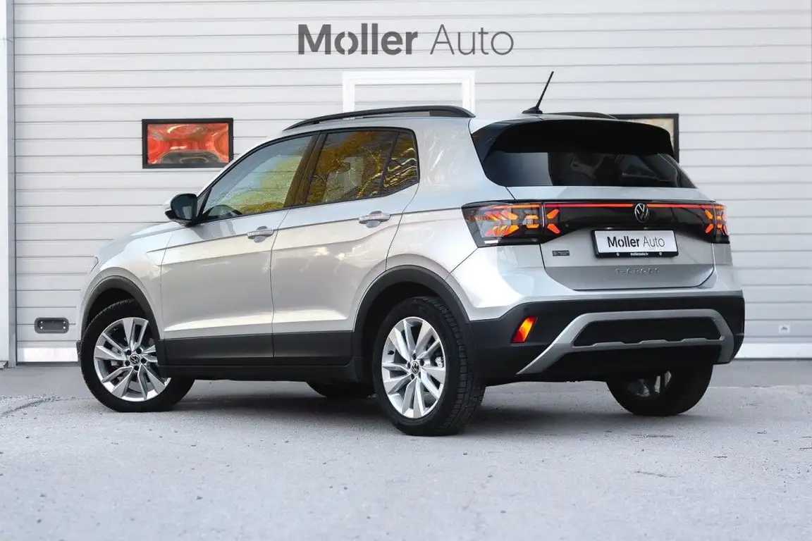 VOLKSWAGEN T-CROSS