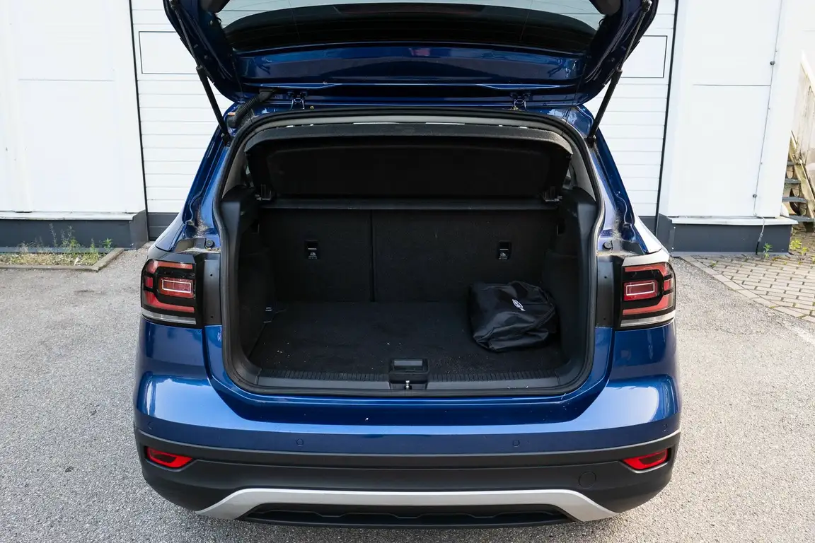 VOLKSWAGEN T-CROSS
