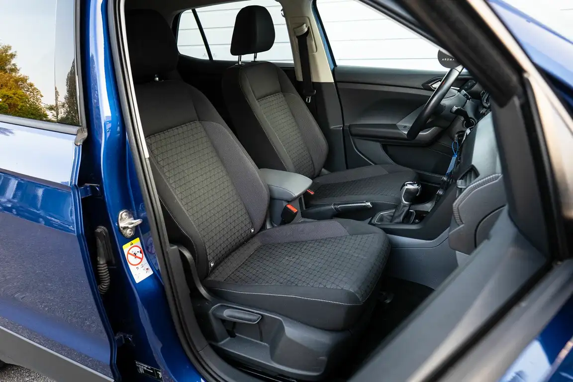 VOLKSWAGEN T-CROSS