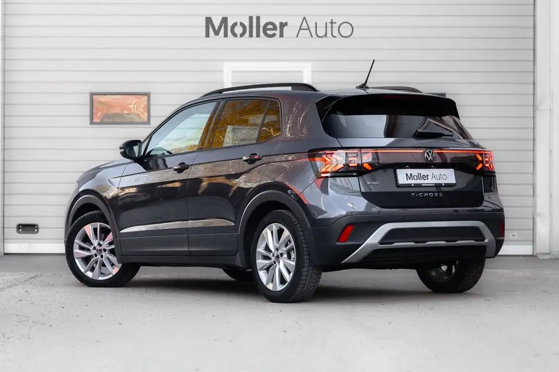 VOLKSWAGEN T-CROSS
