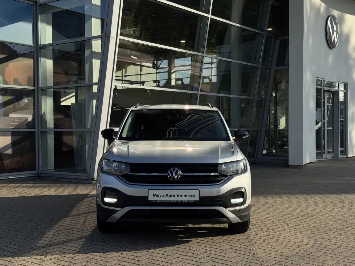 VOLKSWAGEN T-CROSS