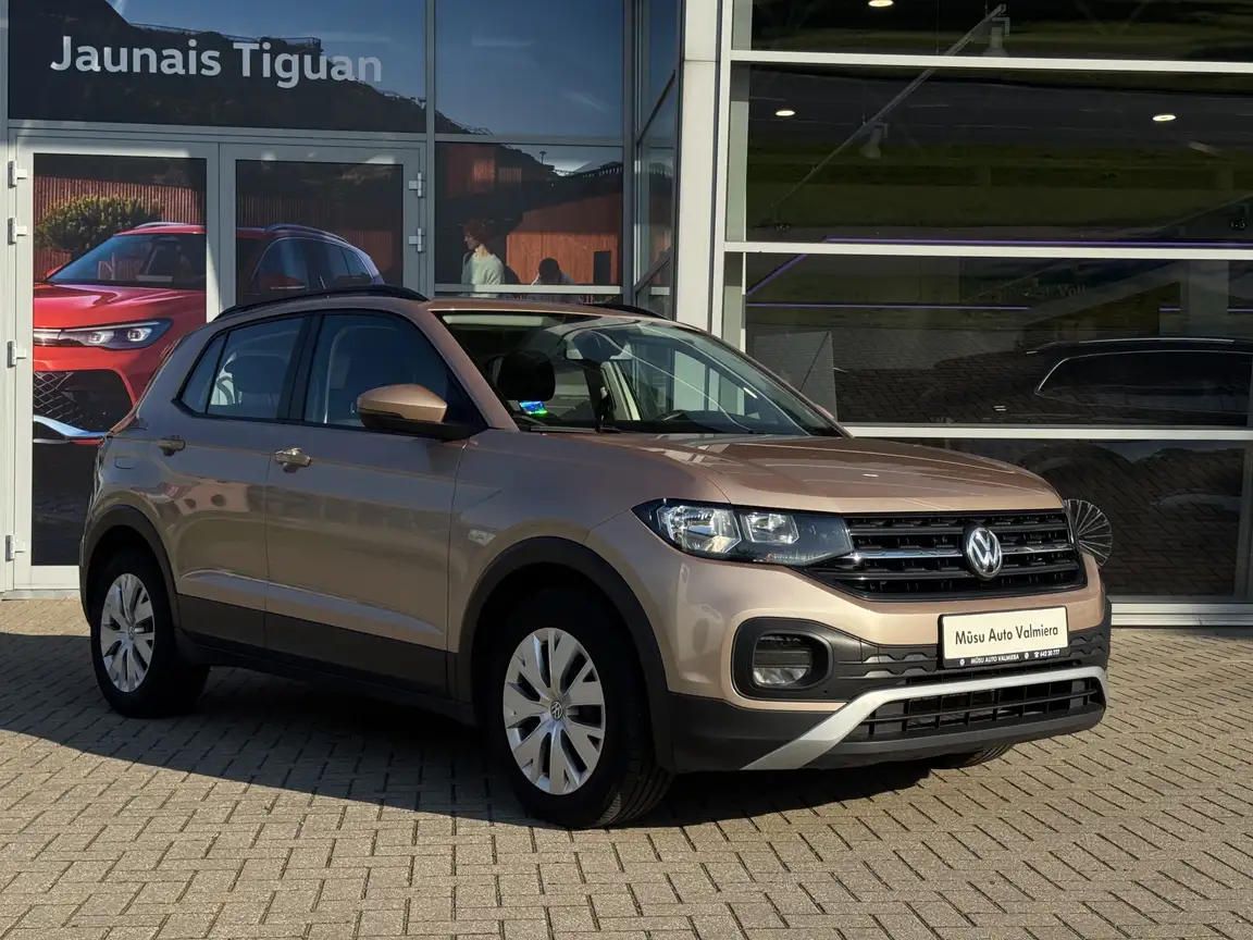 VOLKSWAGEN T-CROSS