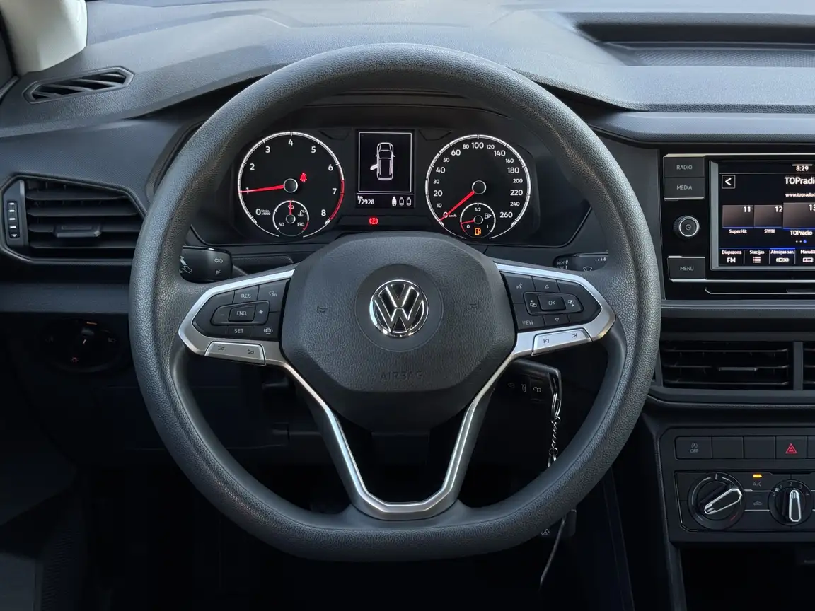VOLKSWAGEN T-CROSS