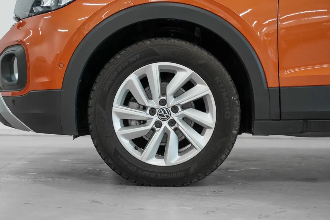 VOLKSWAGEN T-CROSS