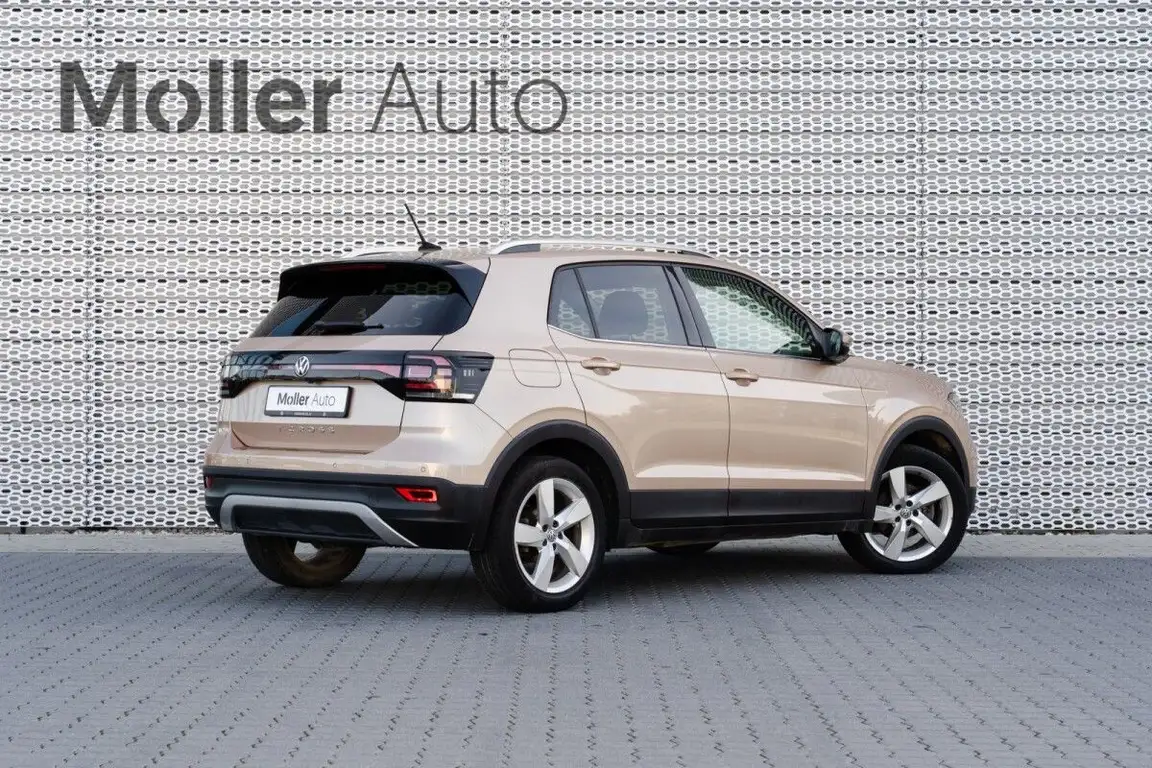 VOLKSWAGEN T-CROSS