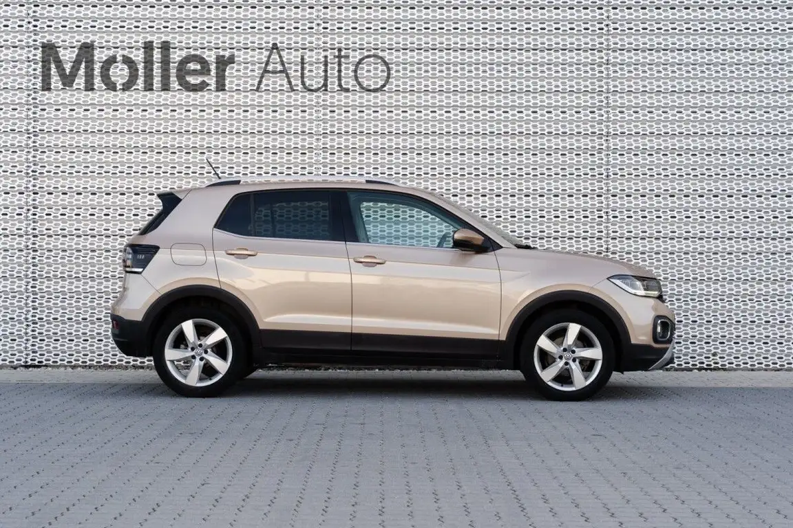 VOLKSWAGEN T-CROSS