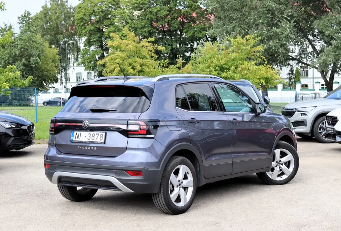VOLKSWAGEN T-CROSS