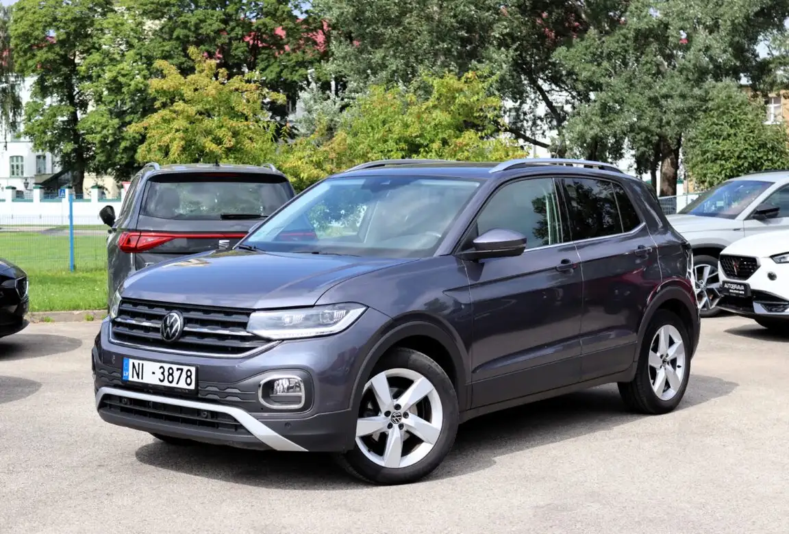 VOLKSWAGEN T-CROSS