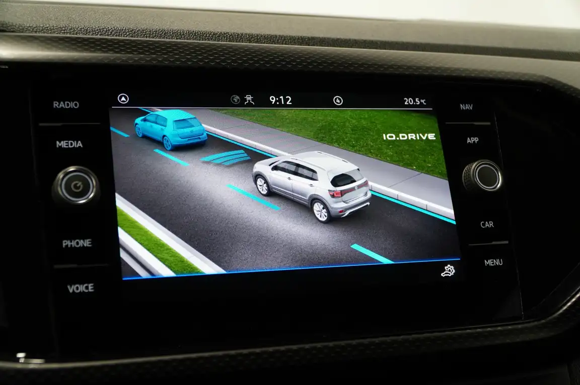 VOLKSWAGEN T-CROSS