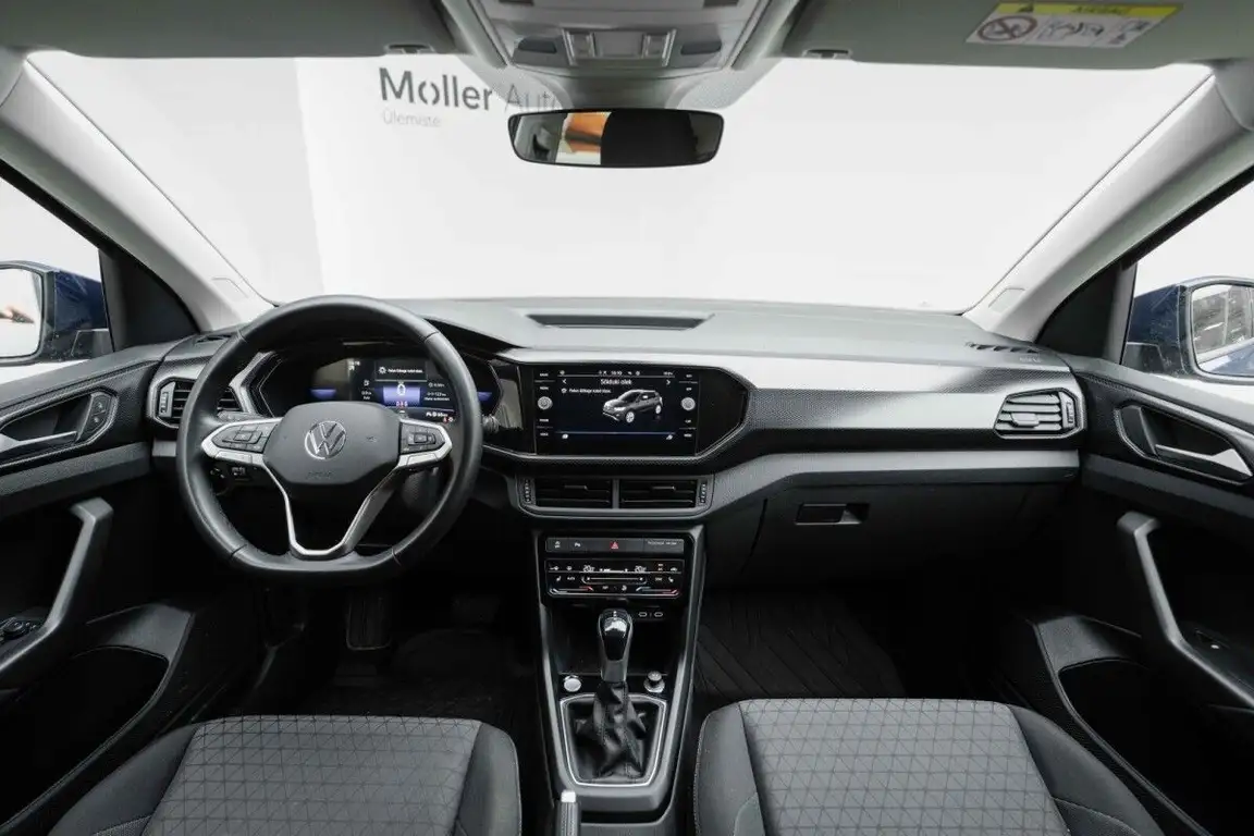 VOLKSWAGEN T-CROSS
