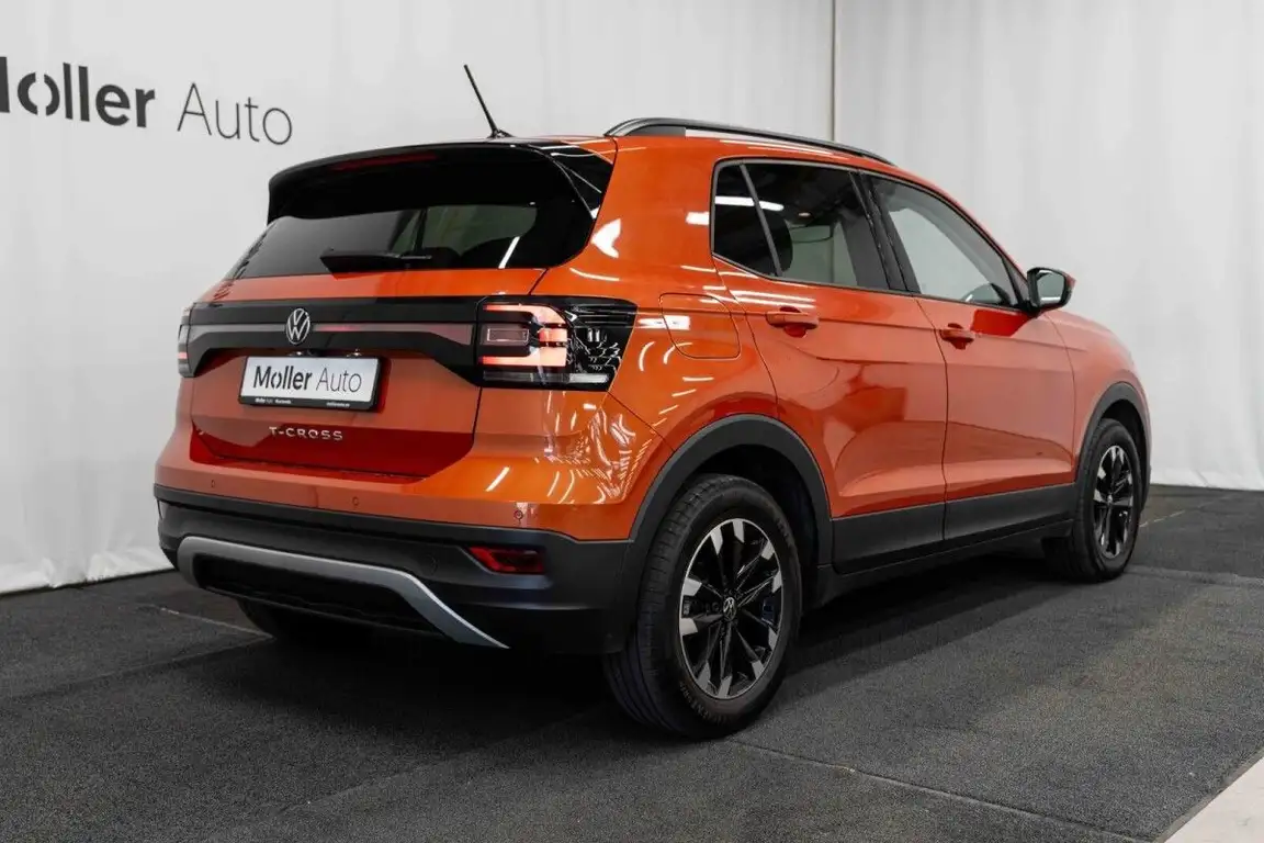 VOLKSWAGEN T-CROSS