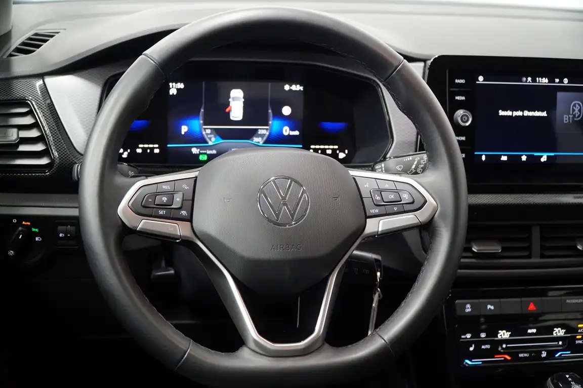 VOLKSWAGEN T-CROSS