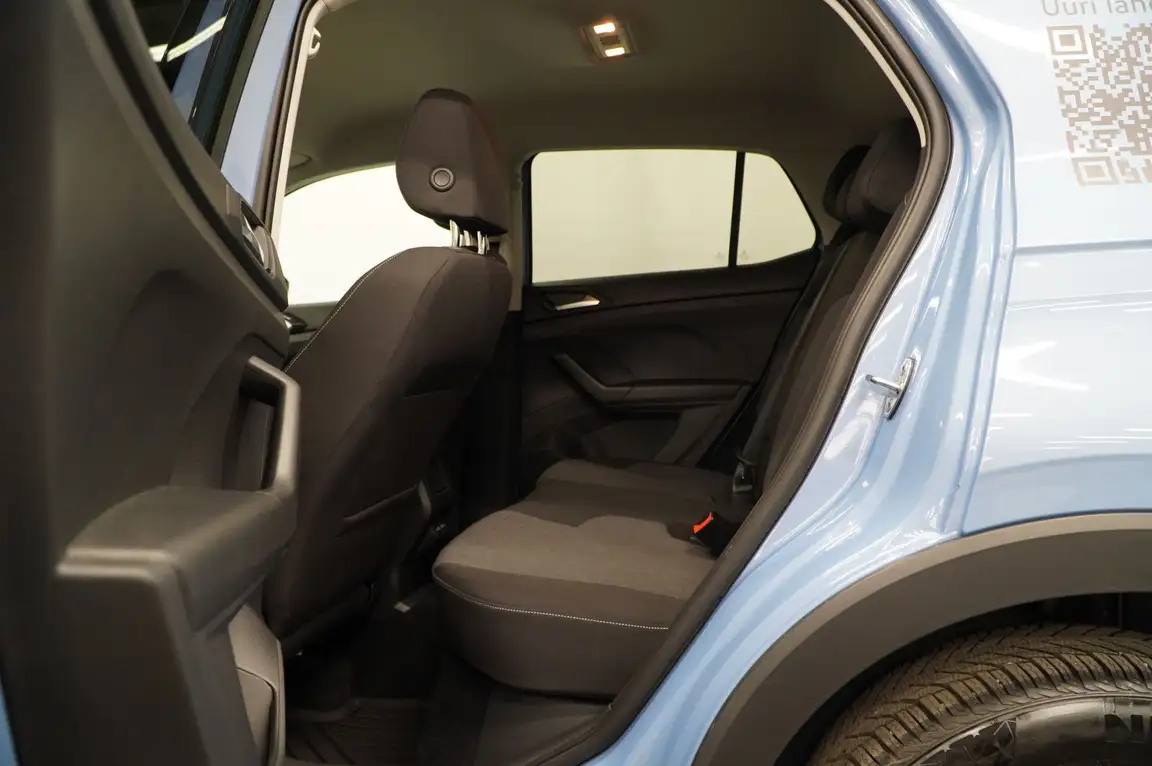 VOLKSWAGEN T-CROSS