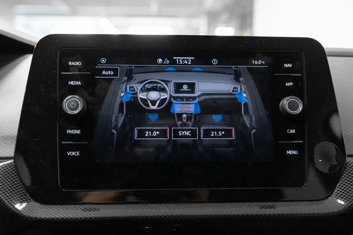 VOLKSWAGEN T-CROSS