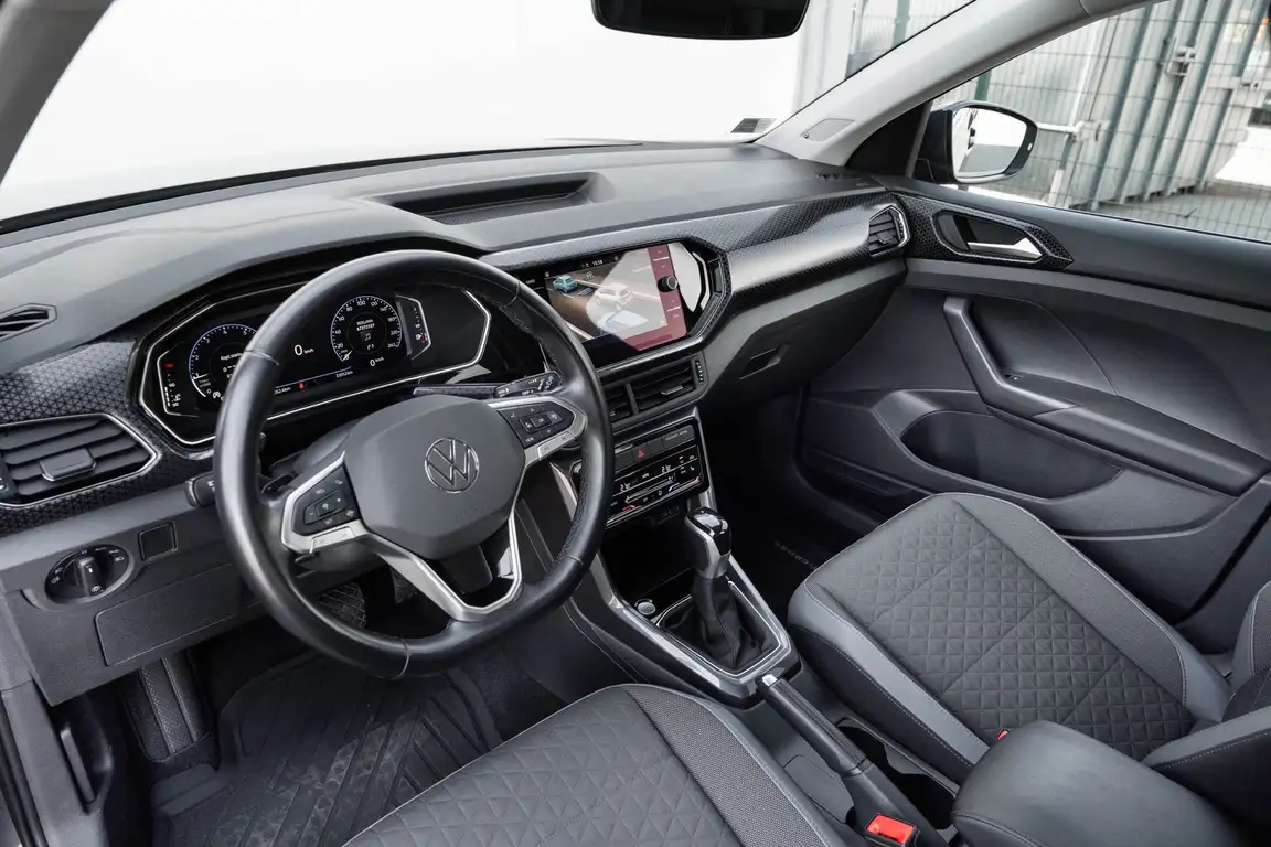 VOLKSWAGEN T-CROSS