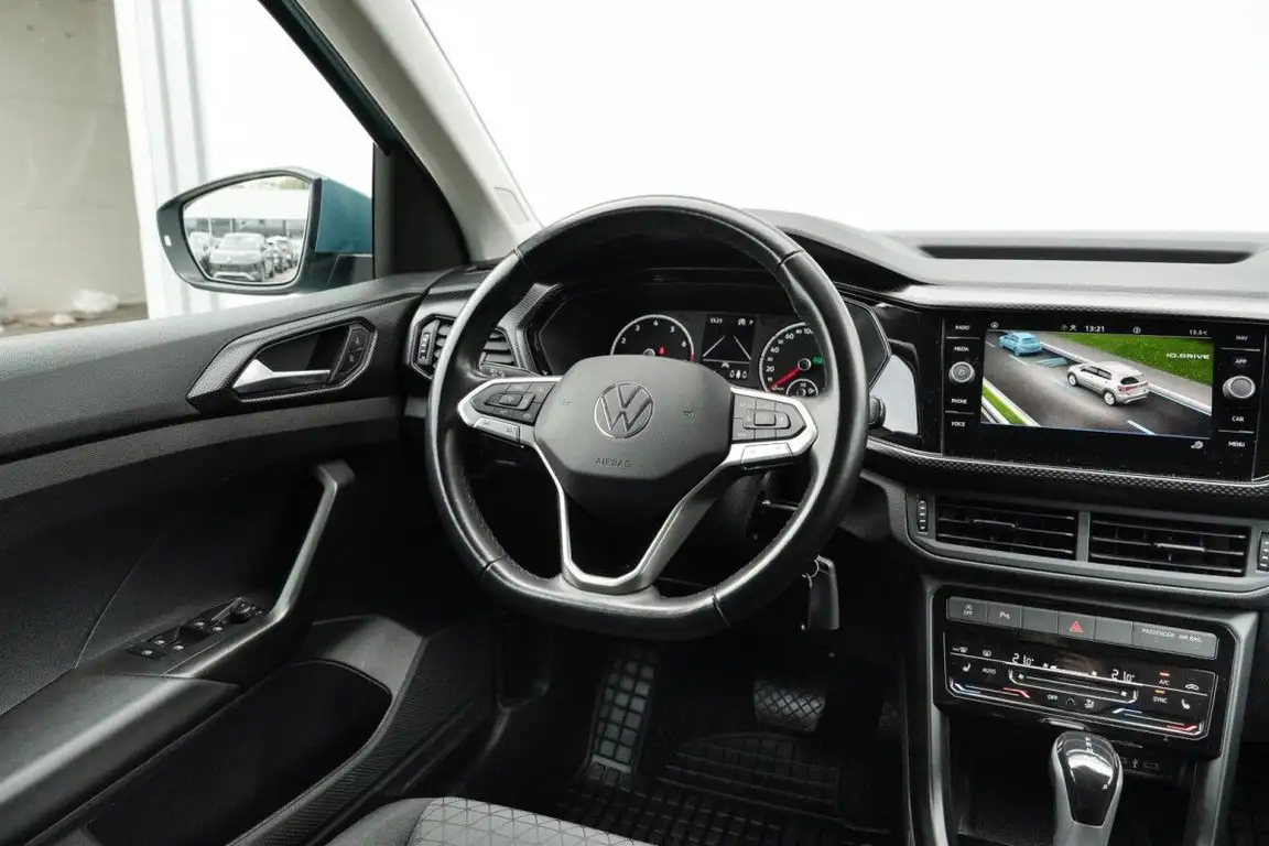 VOLKSWAGEN T-CROSS