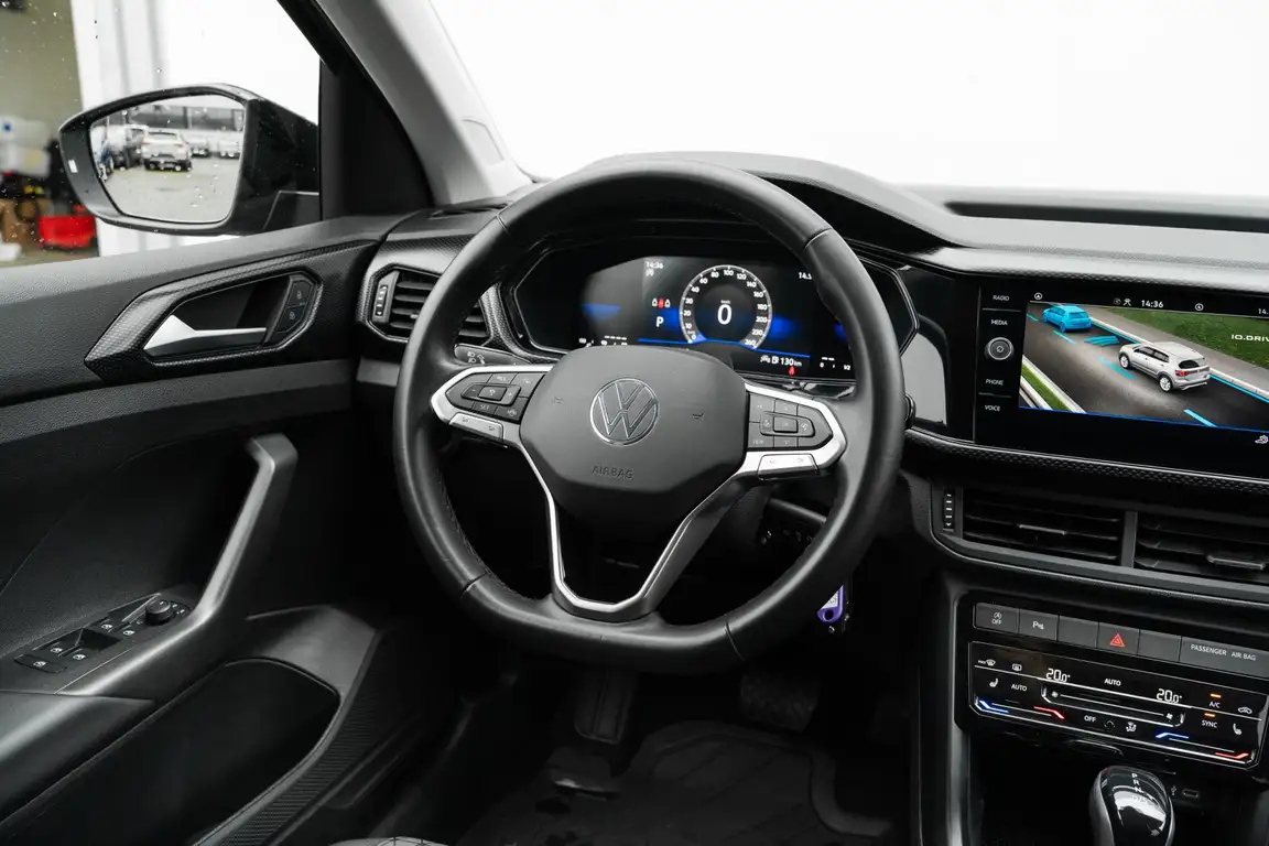 VOLKSWAGEN T-CROSS