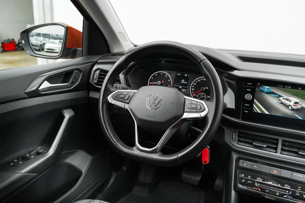 VOLKSWAGEN T-CROSS
