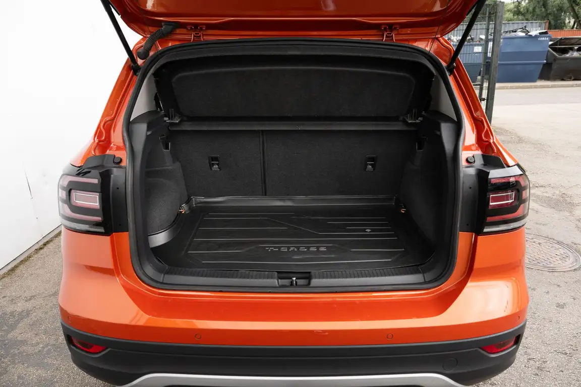 VOLKSWAGEN T-CROSS