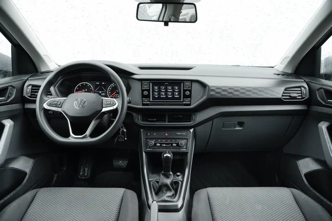 VOLKSWAGEN T-CROSS